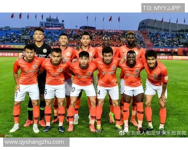 足球黄耀：从青训新星到职业赛场的奋斗历程与精彩瞬间